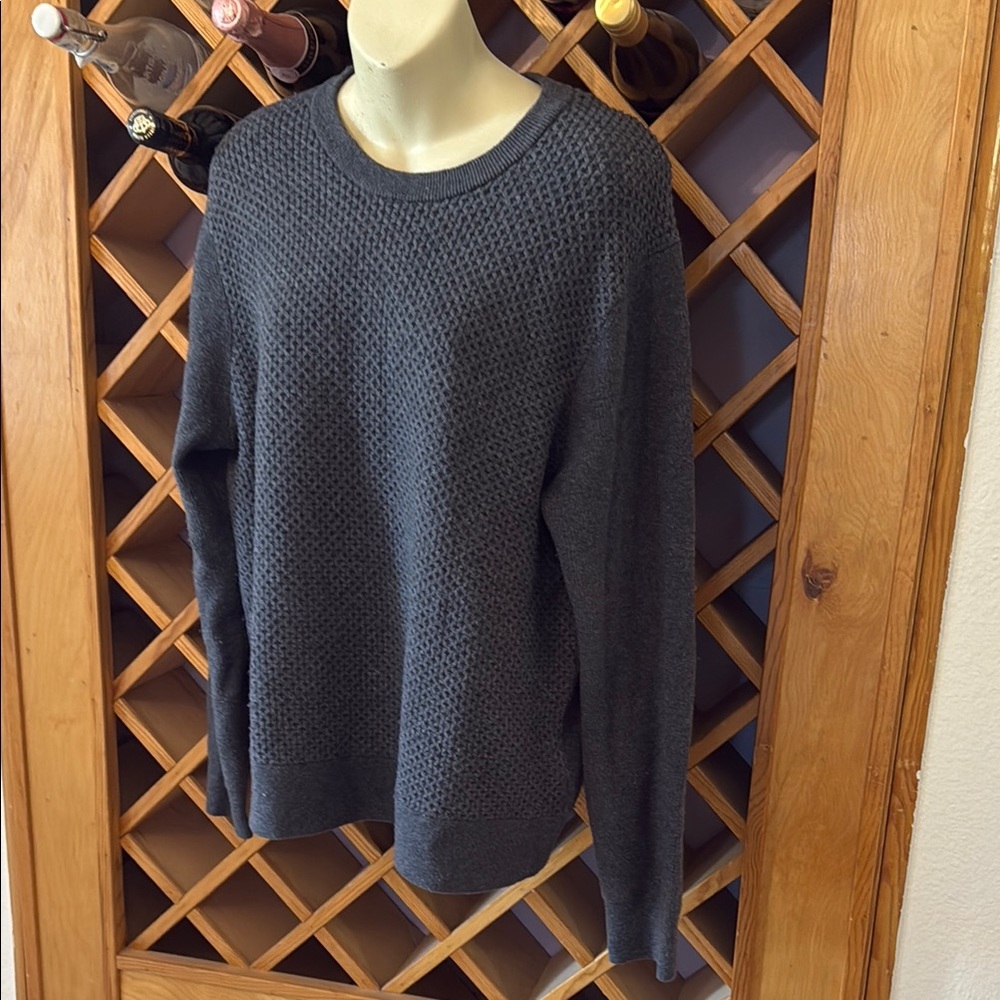 UNTUCKit Classic Gray Crewneck Sweater